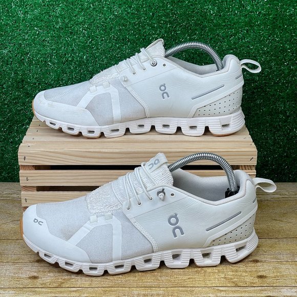 On Running Shoes - On Running Women's Swiss Engineering Running Shoes White sz 10.5